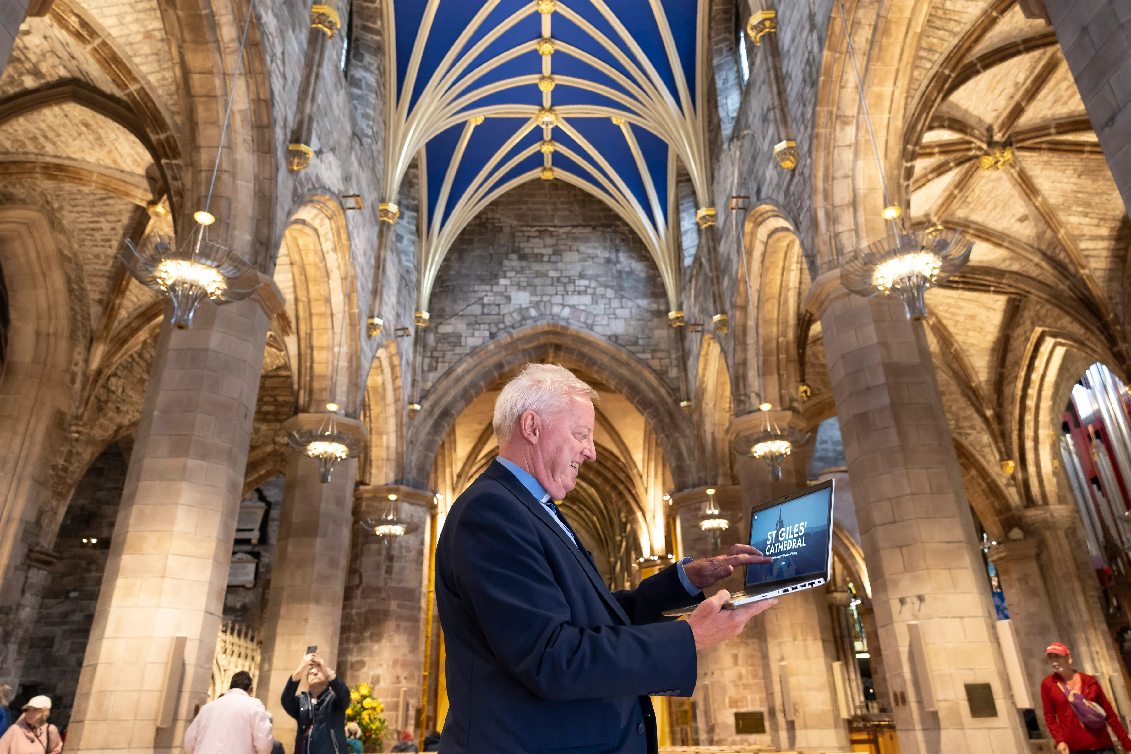 Rev Dr George Whyte, Interim Moderator of St Giles’ Cathedral, views the new
historical video game launched for St Giles’ Cathedral’s 900th anniversary
being held this year. The game has transformed St Giles’ rich cultural history
into an engaging and accessible educational
experience